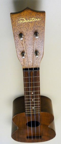 Diastone ukulele